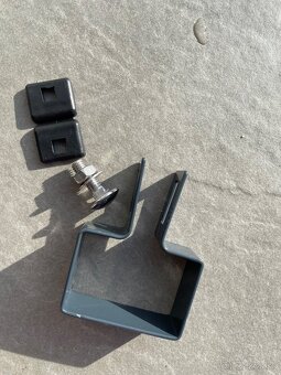 Úchytky plotovych dielcov/zváranych panelov - 3