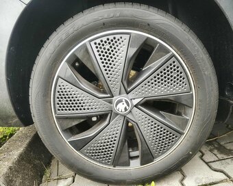 Škoda scala pneumatiky R 17 205/50 letné - 3