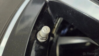 VW Tulsa Bi-Color R17" originálne disky - 3