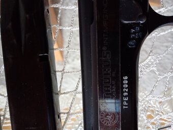 Predám Pištoľ Taurus PT 99 AF. - 3