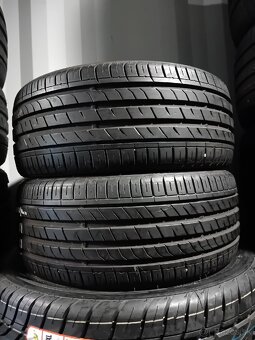 2x 205/40R17 Nexen Nfera 2018 - 3