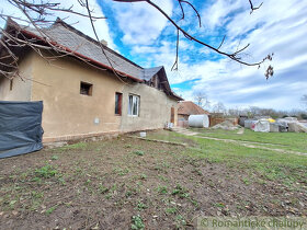 Pôvodný rozostavaný dom v kľudnej uličke v obci Gbelce - 3