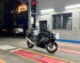 Suzuki Hayabusha GSX1300R NOVÁ MOTORKA - 3