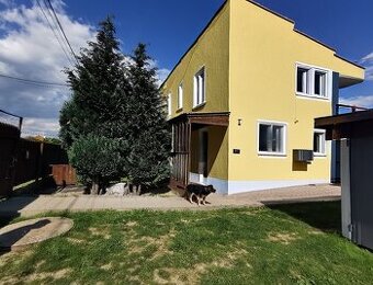 Predám 8-izbový rodinný dom v Pereši s veľkou záhradou - 3