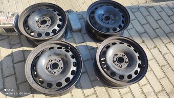 Škoda Octavia 16 plechové disky aj z puklicami - 3