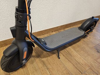 Kolobežka Ninebot kickscooter F30e - 3