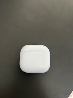 Predám / vymením Apple AirPods 4 - 3