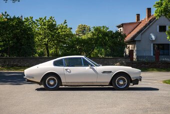 Aston Martin DBS 6 - 3