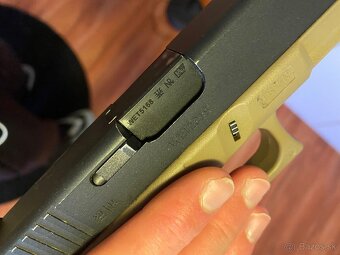 Airsoft pištoľ Glock 17 - 3