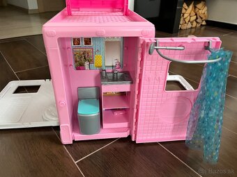 Dievčenský Barbie karavan - 3