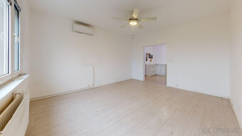 🏆 TOP MAKLÉR ponúka 3-izbový byt na Budatínskej 77 – 8. posc - 3