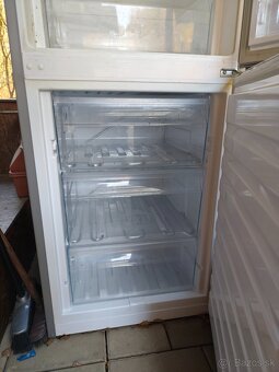 Chladnička s mrazničkou - 3