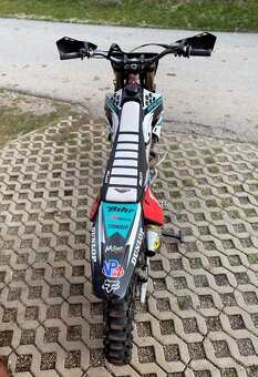 Kawasaki KXF 250 - 2011 - 3