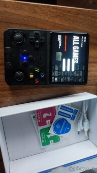 Nova herna konzola R36S so 64GB micro sd plnou hier a zabavy - 3