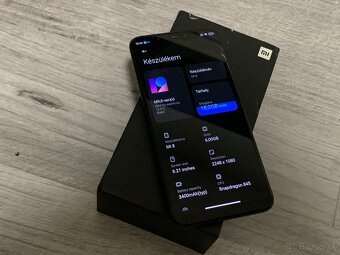 Xiaomi Mi 8 | 6/64GB - 3