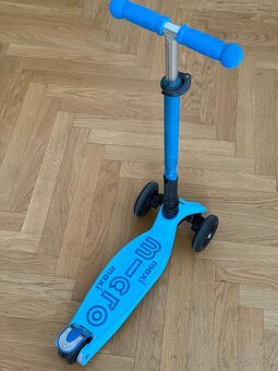 Micro maxi aqua kolobezka + prilba - 3
