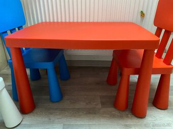 Detský stolík a stoličky Ikea Mammut - 3