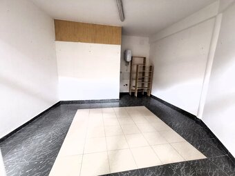 Na predaj obchodný priestor Komárno - 3