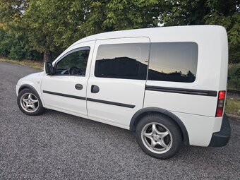 Opel Combo C 1.3 diesel 55KW 2011 - 3