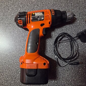 Predám Black&Decker aku vŕtačku - 3