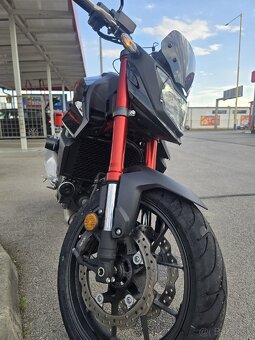 Honda hornet 750, rok 2024 - 3