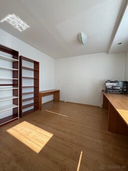 Priestranný 3-izbový byt s rozlohou 76 m² - 3