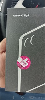 Samsung Galaxy Z Flip7 516 GB - 3