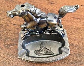 Kôň, lev popolník - zapaľovač, dekorácia - 3