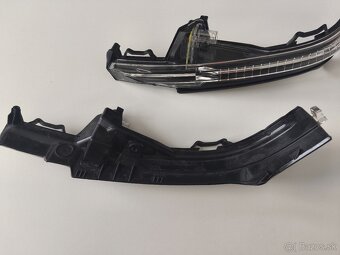 Smerovka spätného zrkadla Audi Q5 Audi Q7 4M0949101A 102A - 3