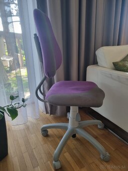 Rastuca detská stolička - 3