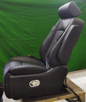 Specialne sedadlo do auta Volkswagen Multivan T6 - 3