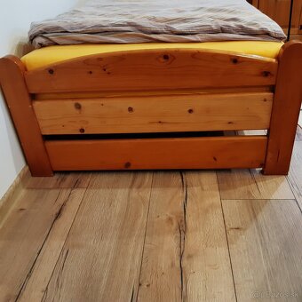 drevená posteľ s dreveným roštom - 3