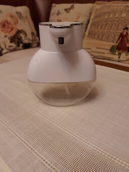 Bezdotykový dávkovač mydla - 3