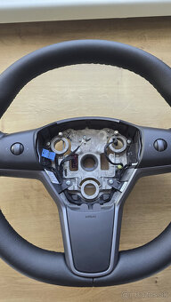 volant TESLA model 3 , Tesla Y 2023 facelift - 3