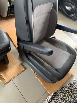 Spolujezdec OTOČENÉ vyhřívané sedadlo VW Multivan T6.1 - 3