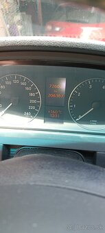 Mercedes Benz A150 - 3