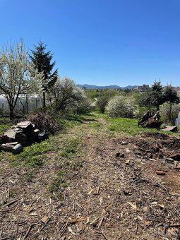 Pozemok s vysokým developerským potenciálom – 2073 m² Stráže - 3
