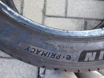 215/45 r18 - 3