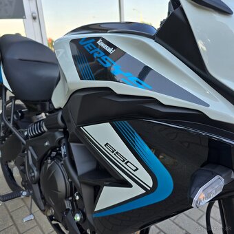 Kawasaki Versys 650 model 2025 - biely - 3