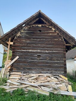 Predám starý drevený sypanec (hospodárska stavba) - 3