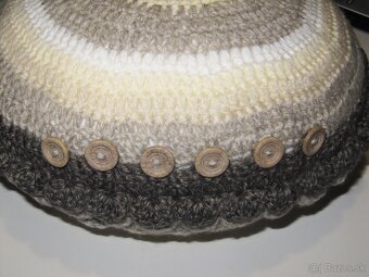 Háčkovaný vankúš - 3