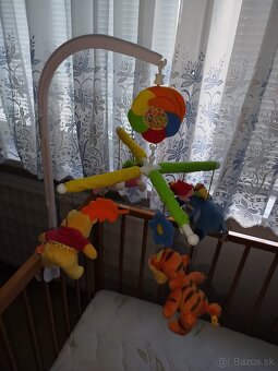 Kolotoč nad postieľku - 3