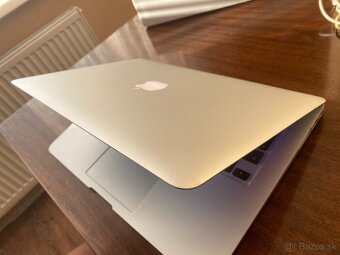 Apple MacBook Air 2015, i5, 128GB SSD, 8GB RAM - 3