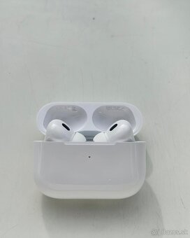 Apple AirPods Pro 2 - 3