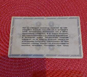 Staré bankovky a mince. - 3