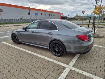 Mercedes Benz E 220d 9G-Tronic AMG Line - 3