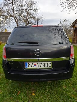 Opel Astra Combi 2008 - 3