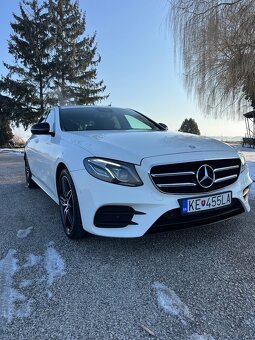 Mercedes-Benz E220d 4Matic / AMG Line /Dph - 3