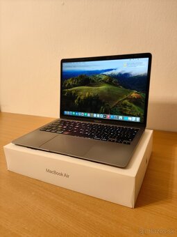 MacBook Air 2020 | i7 • 8GB • 256GB SSD - 3