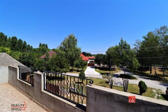 PRIESTRANNÝ RODINNÝ DOM S VEĽKÝM POZEMKOM – IDEÁLNY NA BÝVAN - 3